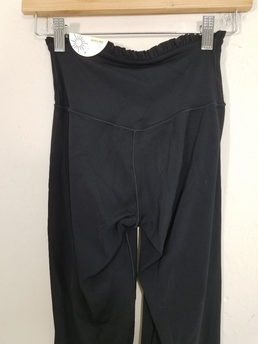 NWT Offline by Aerie High Rise Real Me Xtra 7/8 Legging Black Size M - Picture 4 of 7